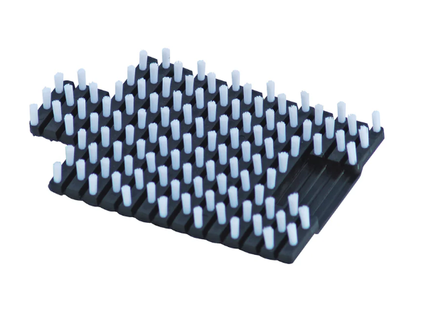 Brosse flexible pour cordages et câbles